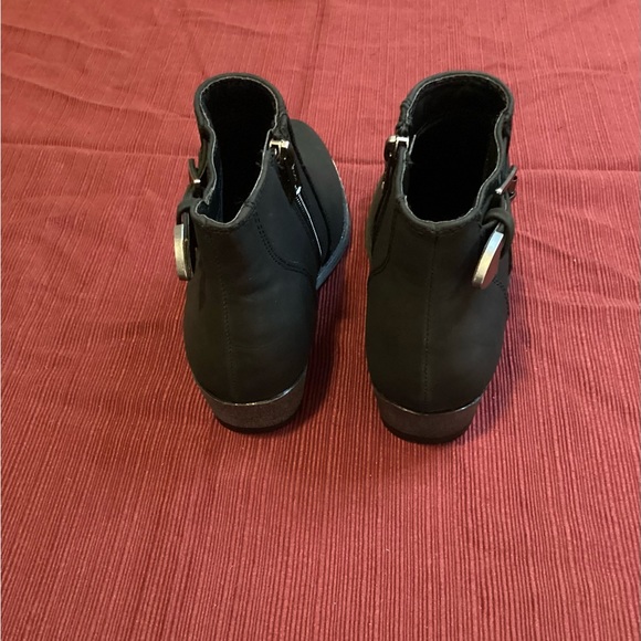 👠NEW Girls SO Memory Foam Ankle Boots Sz 2 - Picture 4 of 5